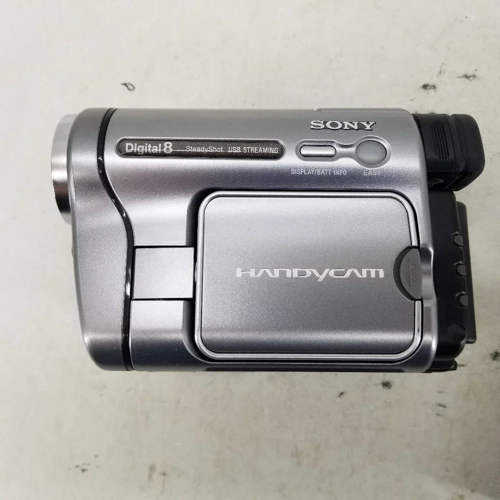 Sony compact handycam